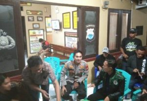 Sambangi Polsek Tanralili, GPK PPP Minta Aparat Kepolisian Profesional Ungkap Kematian Rachmat