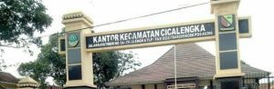 Susahnya Bikin KTP di Cicalengka, Datang Subuh Antrean Terbatas Blangko Habis