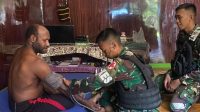 Satgas Yonif Raider 200/BN Beranjangsana Melakukan Pelayanan Kesehatan Di Kampung Kelila Mamberano Tengah Papua Pegunungan