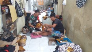 Komsos Babinsa Serengan Motivasi Pelaku UMKM