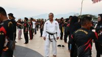 Tanamkan Jiwa kedisiplinan, ASN Dan  Personel Satpol PP Latihan Karate Bersama Pj. Gubernur Sulawesi Barat
