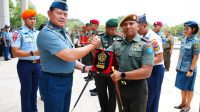 Prajurit Satgas Pamtas RI-Malaysia Terima Penghargaan Dari Panglima TNI